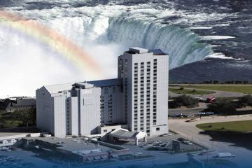 Tourweb-Fernweh-Angebote/Kanada/Hotel/NiagaraFalls/OaksHotelOverlookingFall