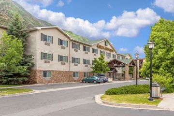 Glenwood-Springs/Quality-Inn-and-Suites-01