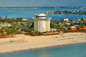 St. Petersburg Grand Plaza Exterior NWT
