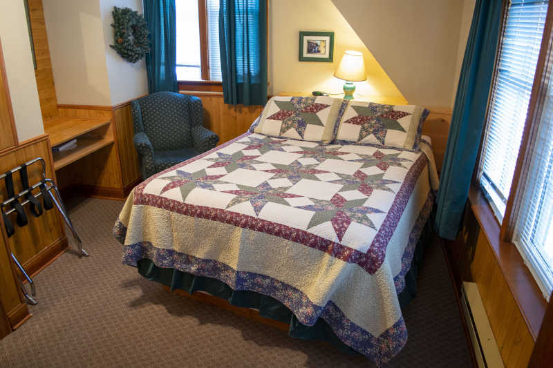 Waterton-Lakes/Crandell Mountain Lodge2