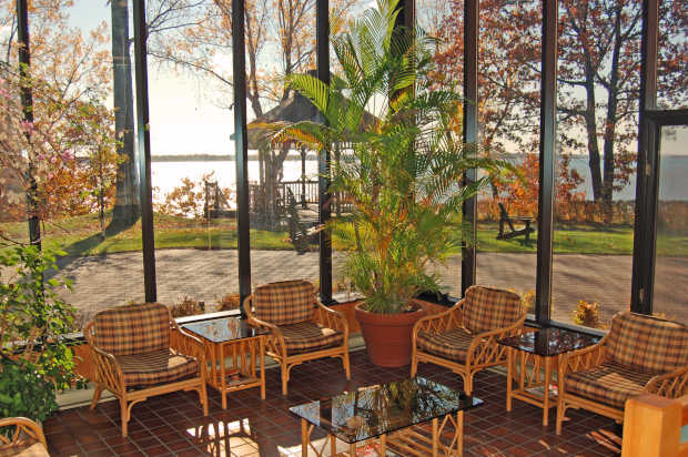 Trois Rivieres -  Auberge Du Lac Sain Pierre außen