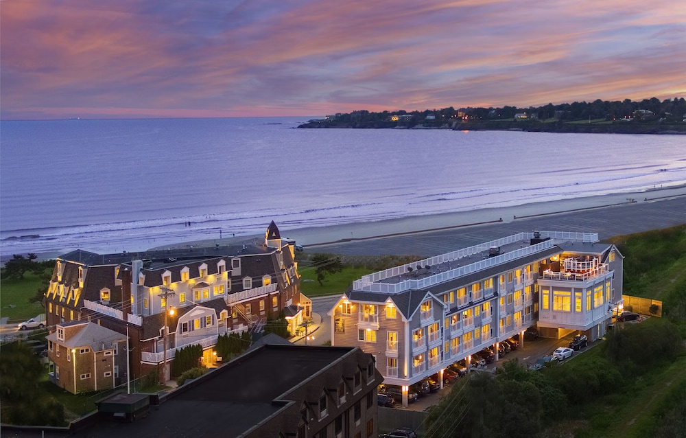Newport Rhode Island/Newport Beach Hotel & Suites