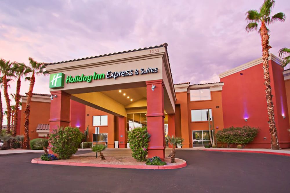 Phoenix/Holiday Inn Express & Suites Scottsdale1
