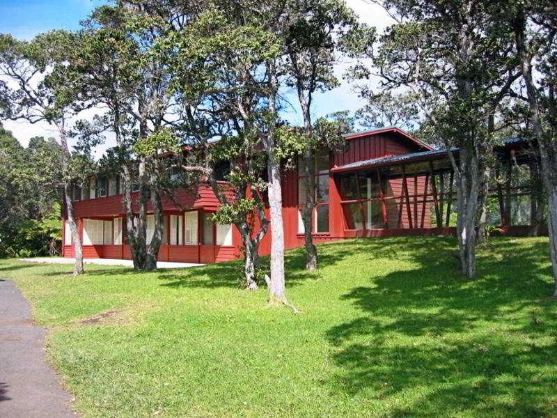 Big Island_Volcano House 1.jpg