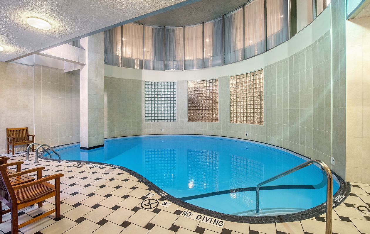 Vancouver - Holday Inn and Suites Vancouver Downtown - Pool 3.jpg
