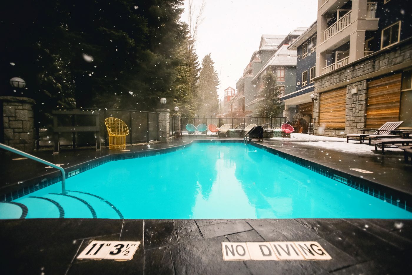 Whistler - Summit Lodge Boutique Hotel - Pool 3