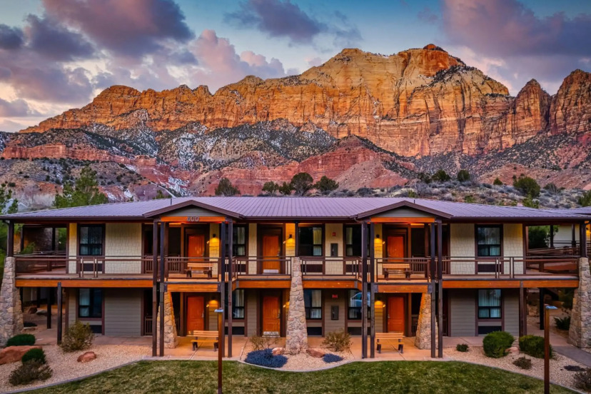 Zion NP - The Red Cliffs Lodge Springdale außen