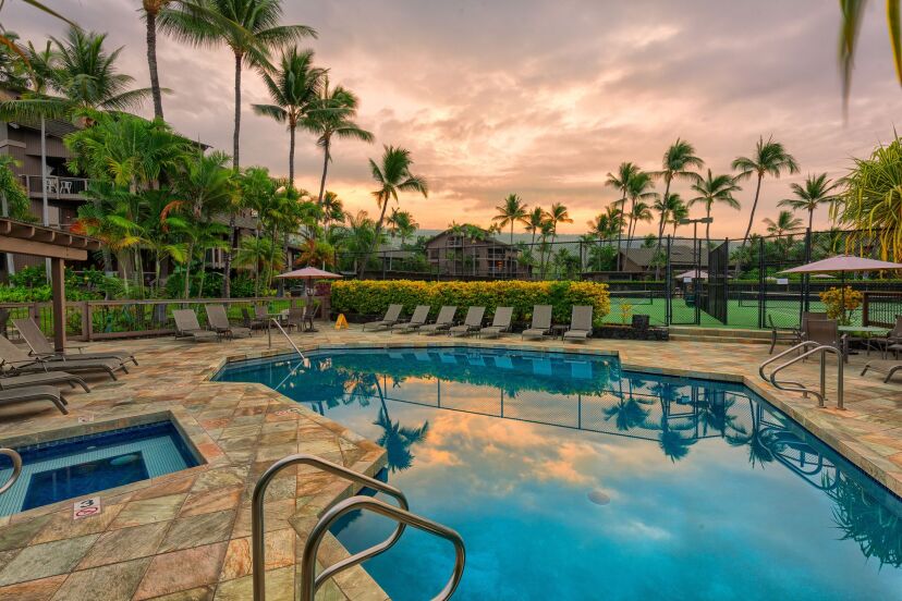 Big Island - Castle Kanola at Kona Pool 2