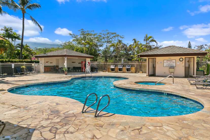 Maui - aston at the Maui Banyan Pool