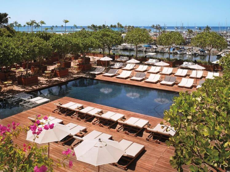 Oahu - Hilton Vacation Club the Modern Pool