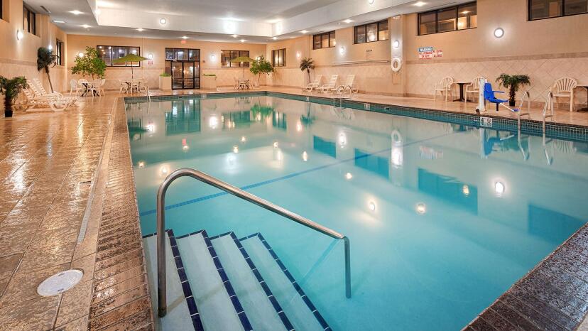 Rapid City - Best Western Ramkota Hotel Pool