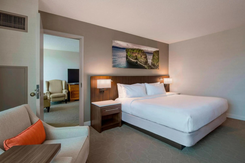 St. John`s - Delta Hotels by Marriott Zimmer 1