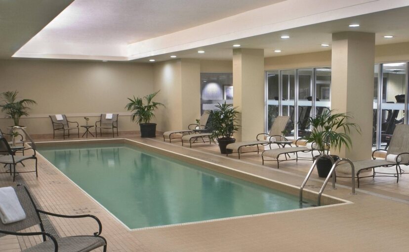 Toronto - Courtyard by Marriott Downtown pool