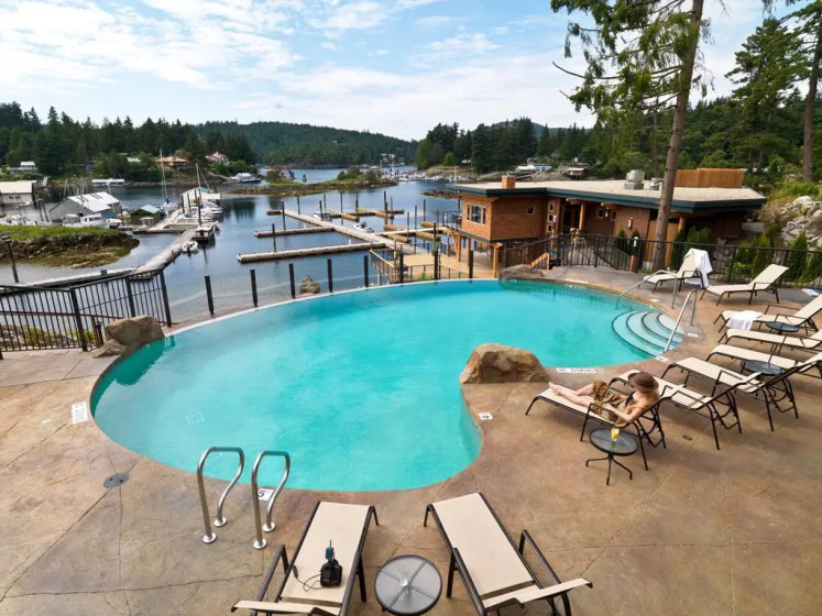 Sunshine Coast - Painted Boat Resort pool