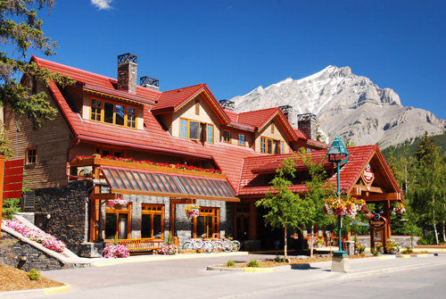 Banff_Ptarmigan-Aussen-Sommer-neu