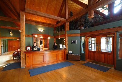 Banff_Bufallo-Mtn-Lodge-Lobby-neu