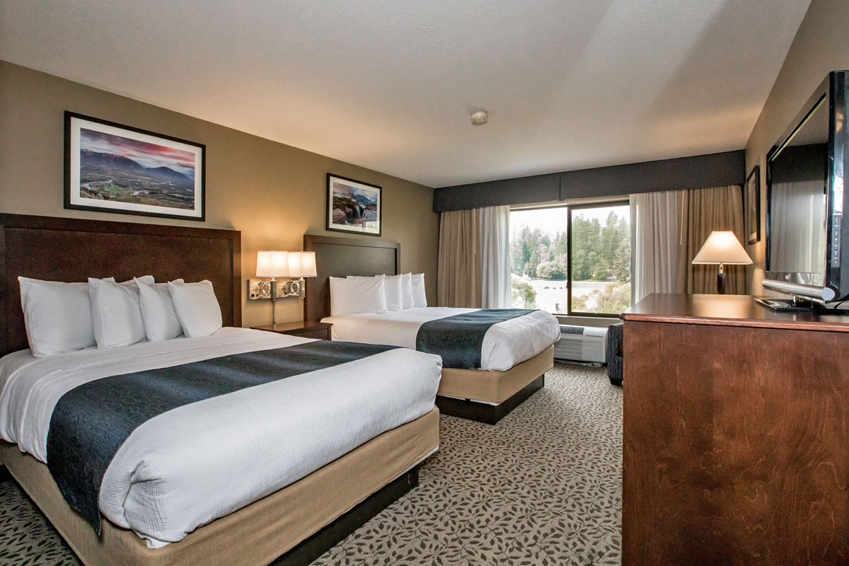 Hotel/Whiefish/Pine-Lodge_Room