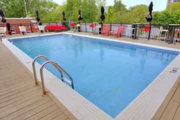 Trois Rivieres -  Hotel Gouverneur