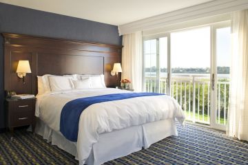 Newport Rhode Island/Newport Beach Hotel & Suites2