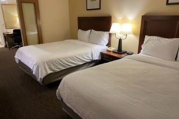 Phoenix/Holiday Inn Express & Suites Scottsdale2