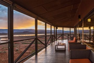 Page - Lake Powell Resort and Marinas außen