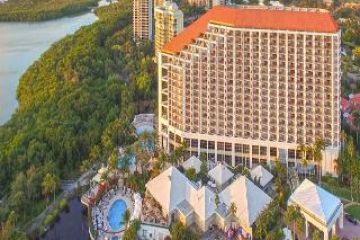 Naples / Naples Grande Beach resort 2