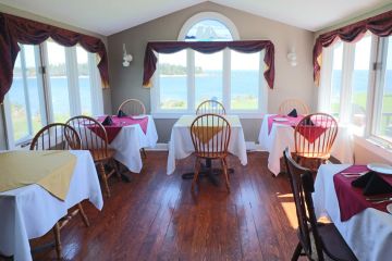 Charlos Cove - Seawind Landing Restaurant
