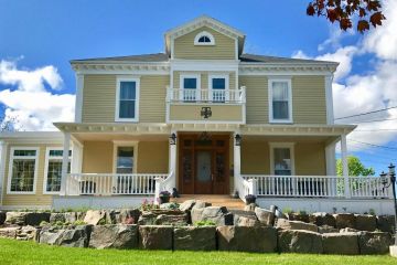 Wolfville - Tattingstone Inn 1