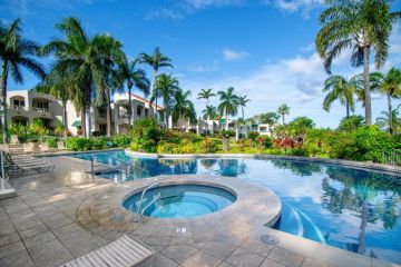 Maui - Palms at Wailea by Outrigger Pool