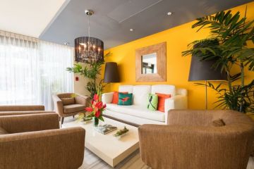 Oahu - Vive Hotel  Lobby