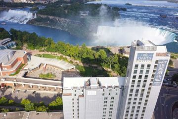 Niagara Falls - Oaks Hotel Overlooking The Falls Außen