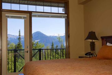 British-Columbia/Kicking Horse/Mountaineer Lodge/YGNML_room_006